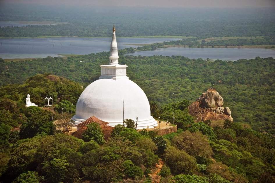 Lucky Holiday Home Anuradhapura Kültér fotó